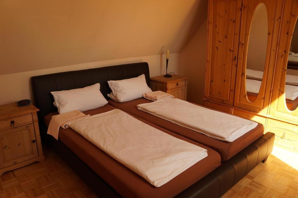Nibelungen - Ferienwohnungen - Worms - Apartments Экстерьер фото
